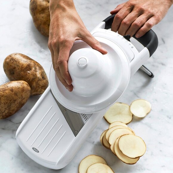 OXO Good Grips Simple Mandoline Slicer - Picture 6 of 7